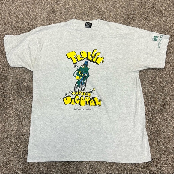 Fruit of the Loom Other - Vintage Iowa shirt mens XL heather gray Iowa bank made in USA short sleeve tee